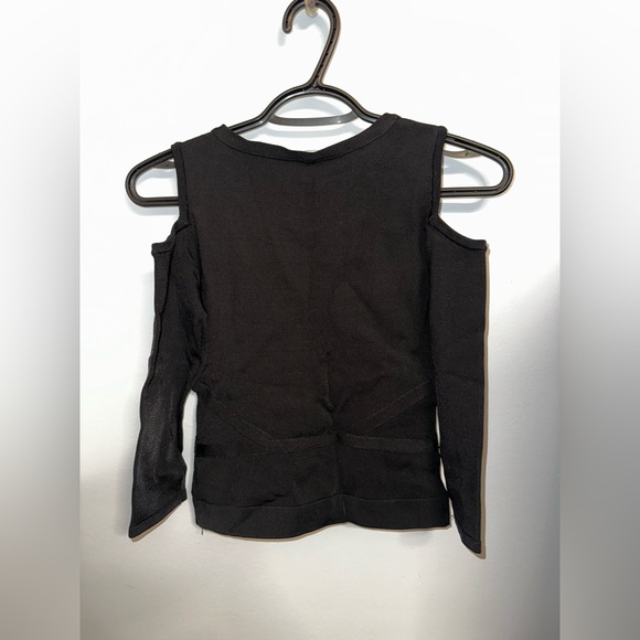 Bebe Shoulder Cut Out Top - Picture 6 of 10